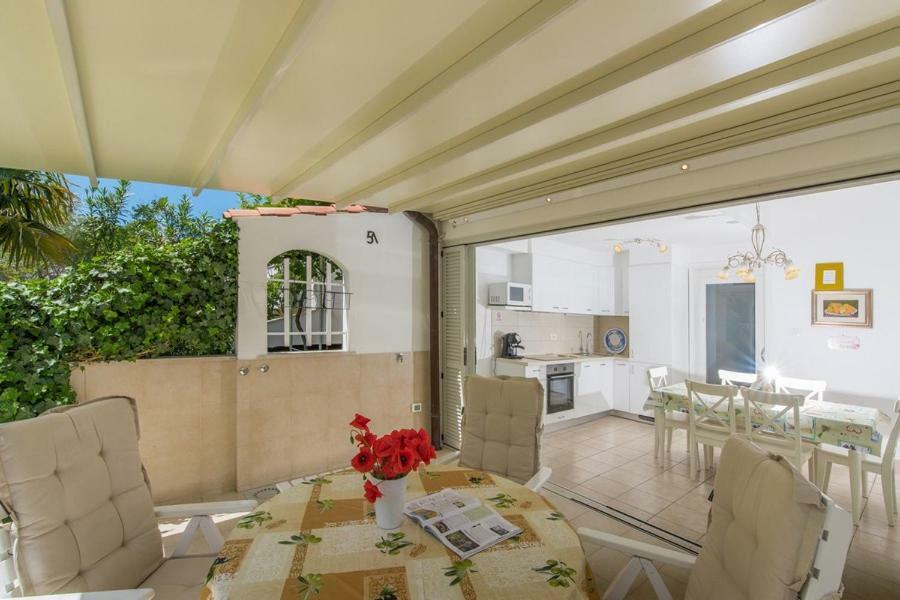 Holiday Home M&M Novigrad Istria Exteriör bild